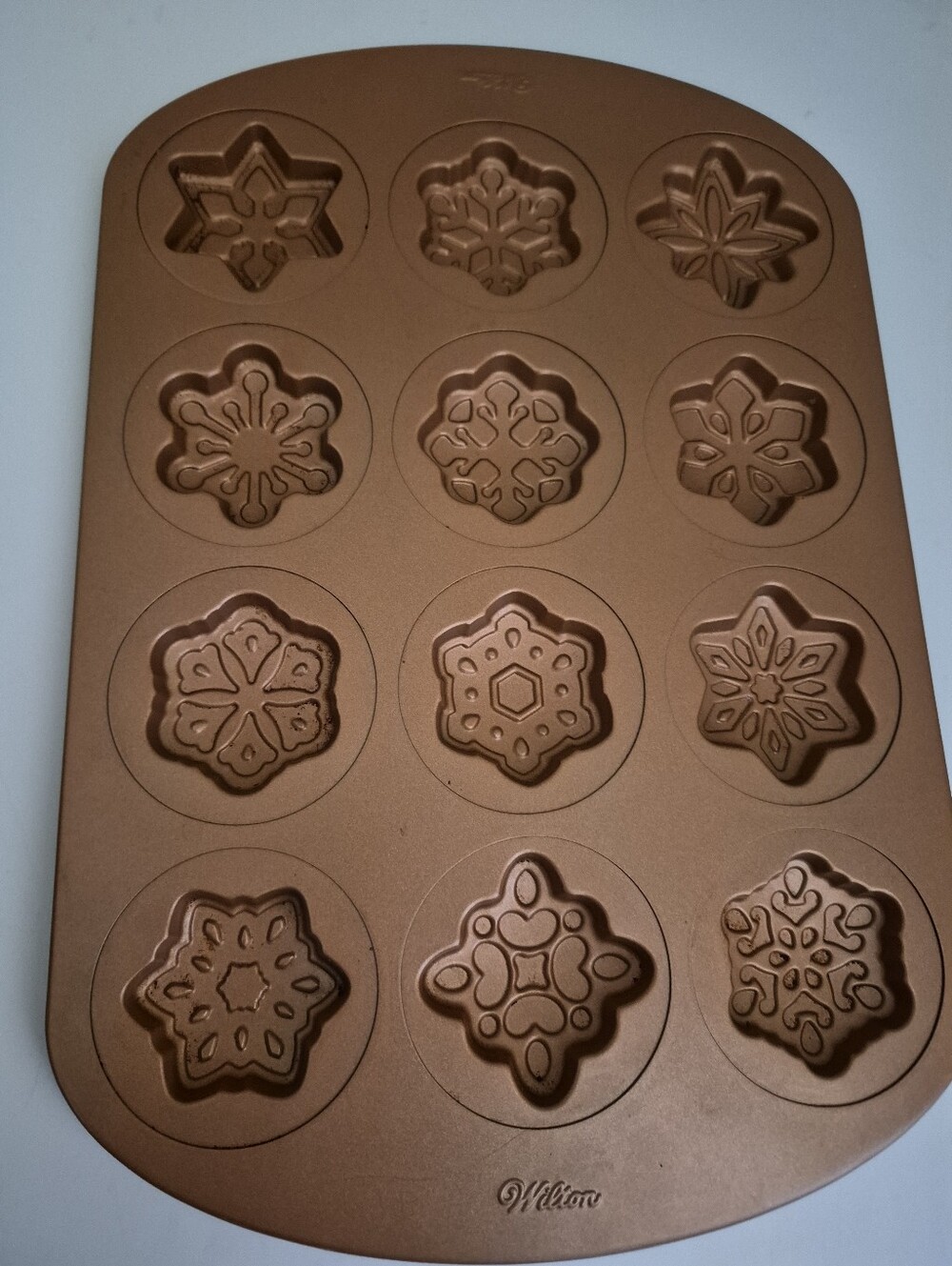 Wilton Copper Snowflake Mini Cookies Treat Cakelet Pan